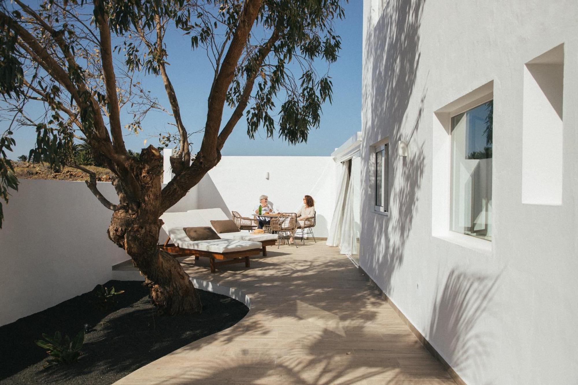 Alava Suites Costa Teguise Exterior foto